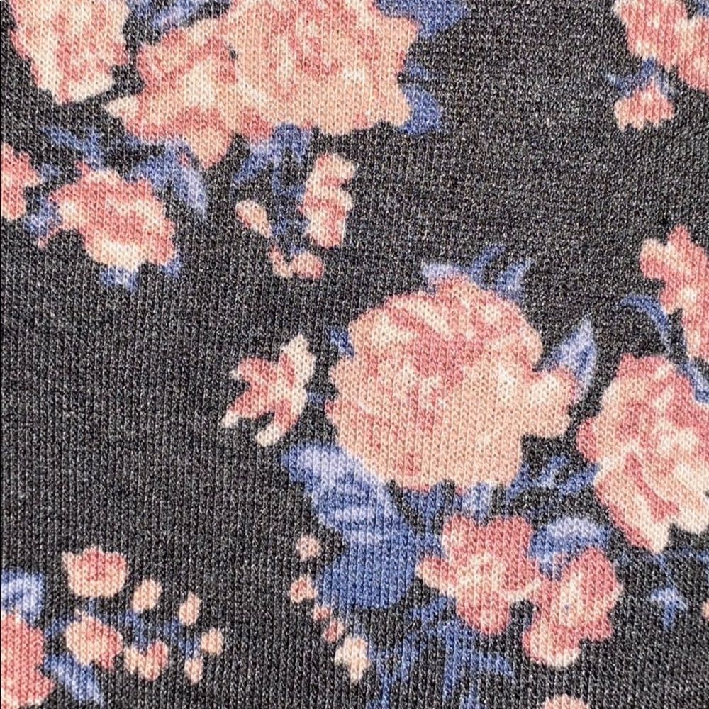 Floral top - Picture 3 of 3